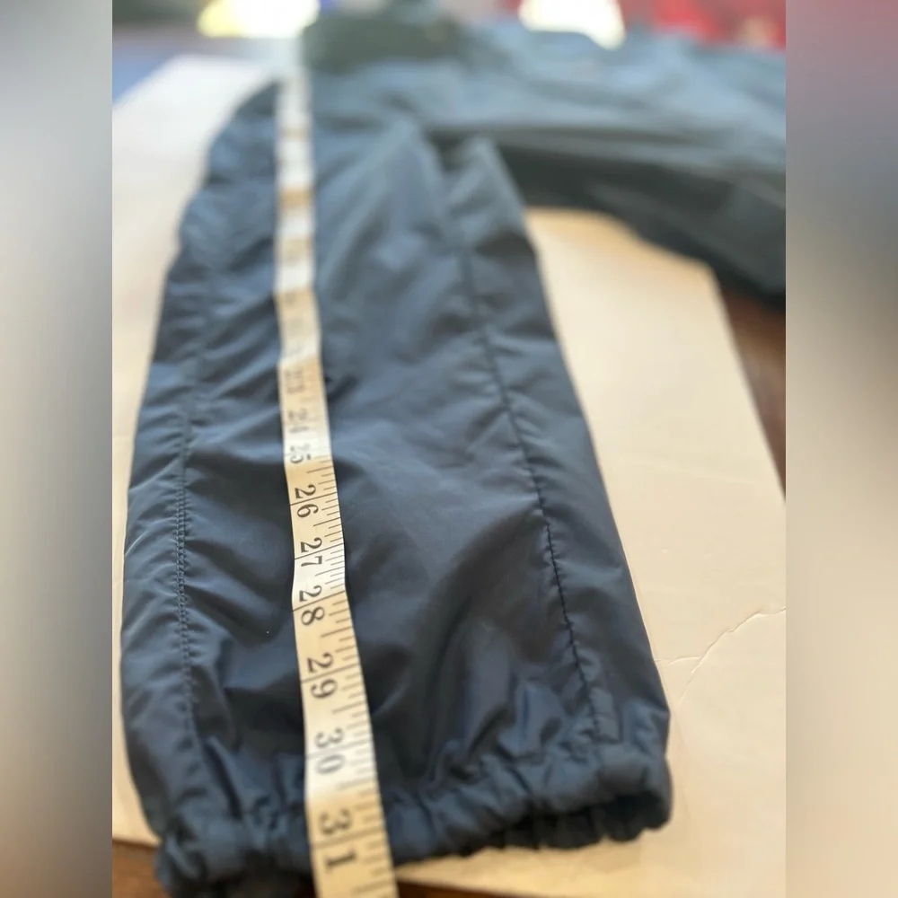 Vintage Izod Men’s XL Navy Windbreaker Unlined